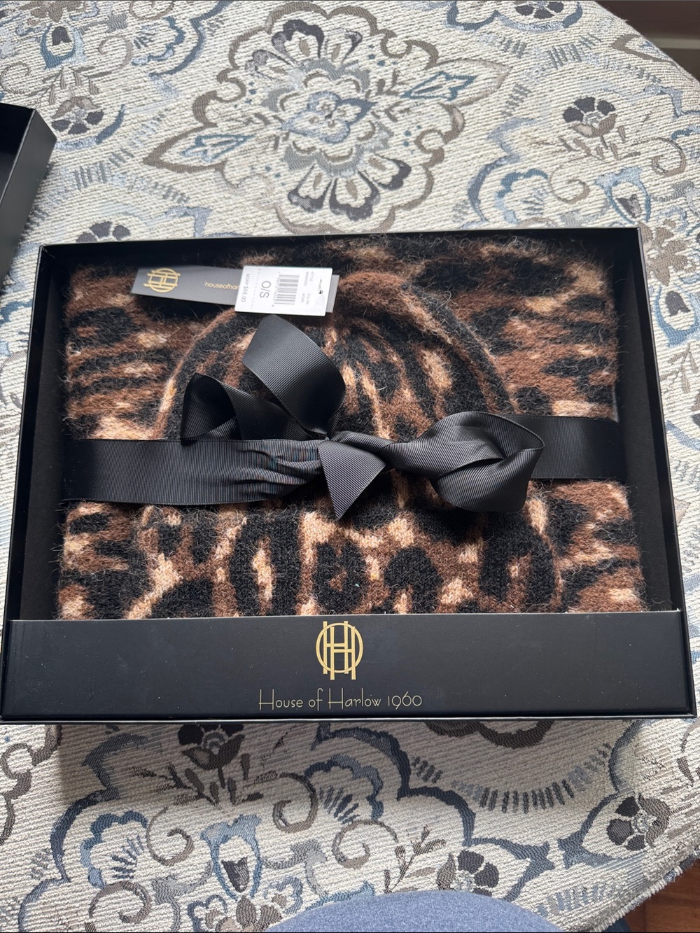 House of Harlow 1960 Leopard Print Knit Scarf - Black & Brown
